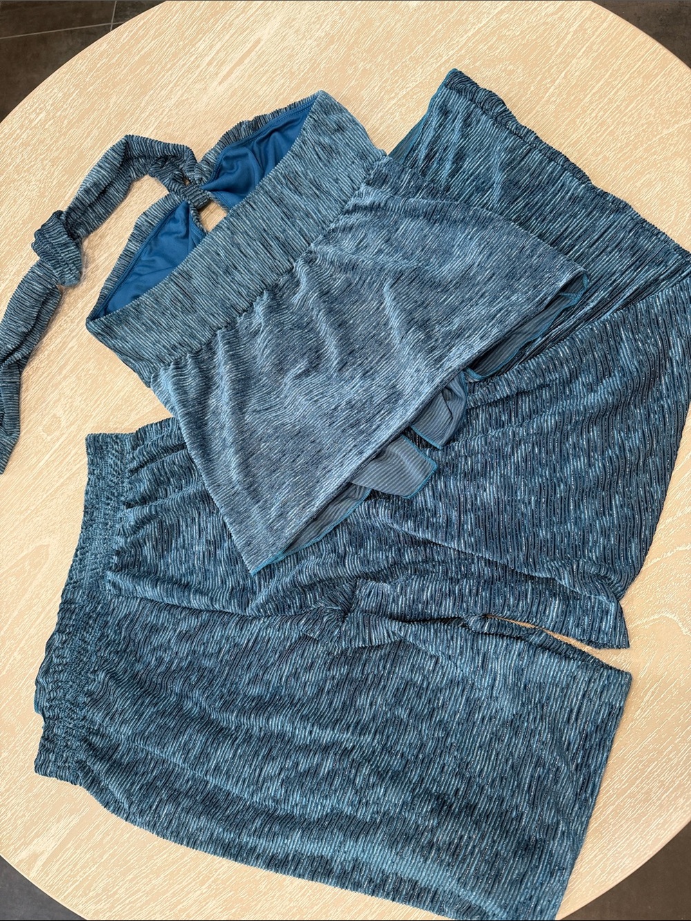 Alexa Shimmer Velvet Pant Set - Picture 7 of 9